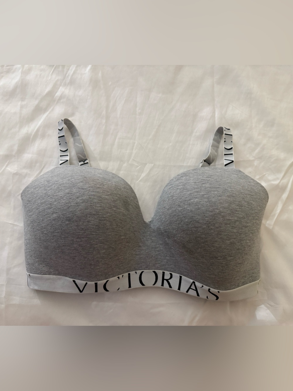 Victoria's Secret Light Gray Wireless Molded Bra